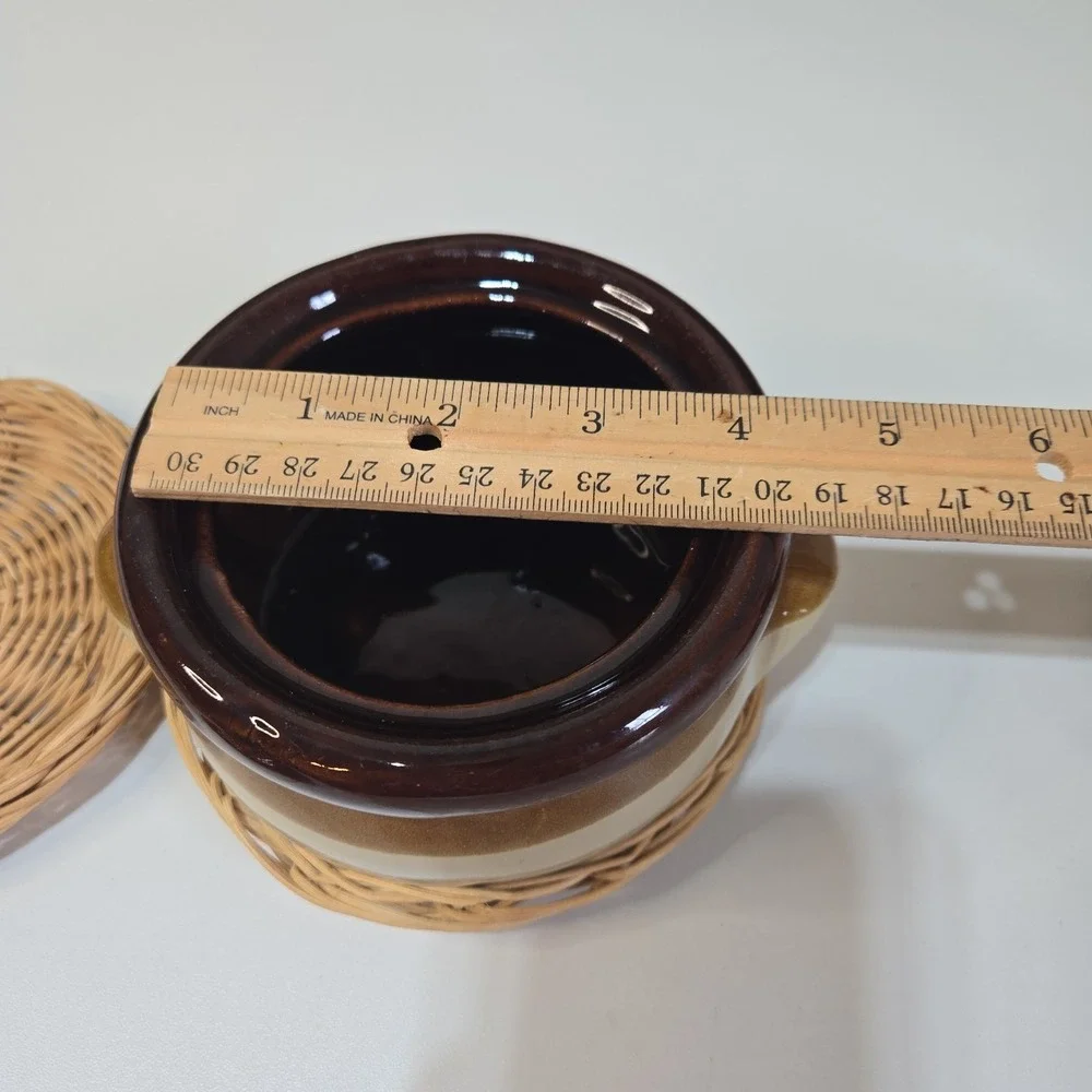 2 Vtg Stoneware Crocks French Onion Soup Bowls & Lids Brown Tan Beans USA Mats
